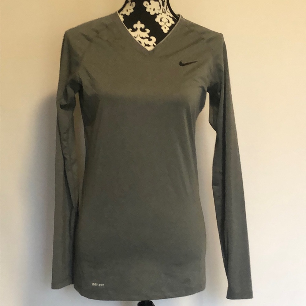 Nike pro combat grey long sleeve shirt
